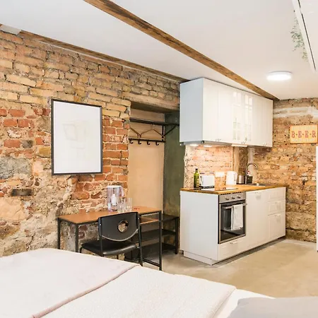 Neat Little Studio With Free Parking Riga Exterior photo